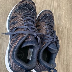 Lululemon APL Techloom Pro rose gold/navy